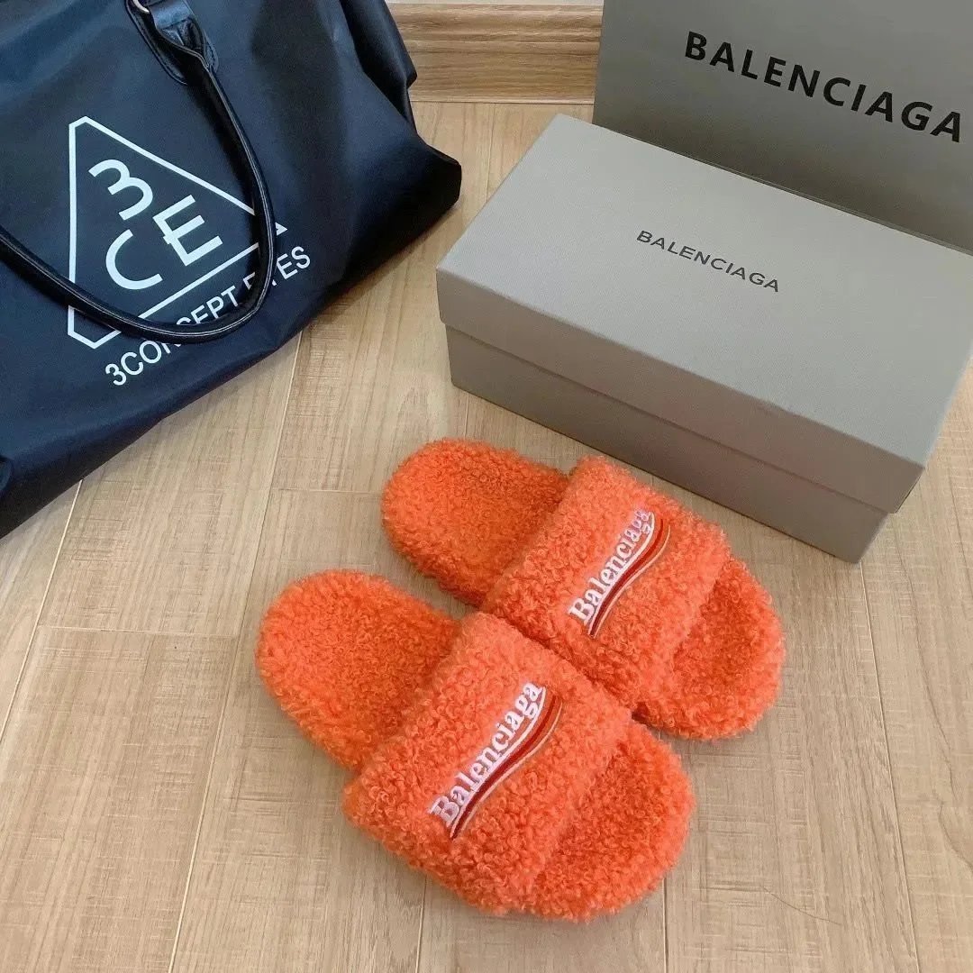 Balenciaga Slippers Teddy shearling logo slide image 4