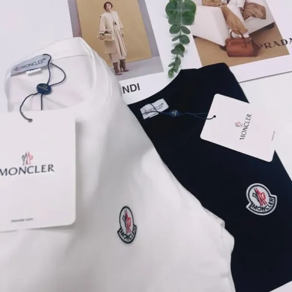 Moncler Logo Patch White T-Shirt - 15