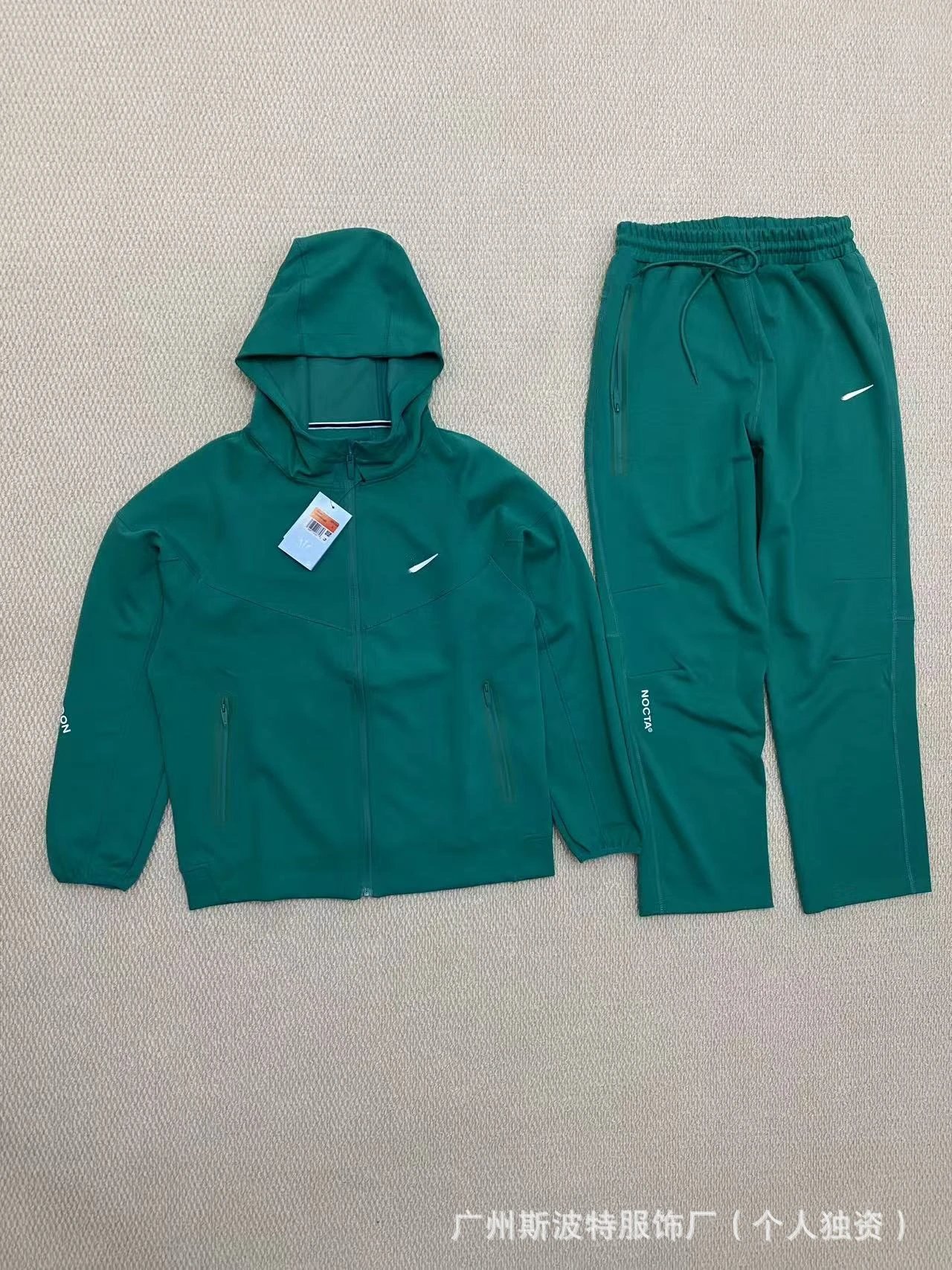 Nike Co-branded Hoodie Sweatshirt photo 4