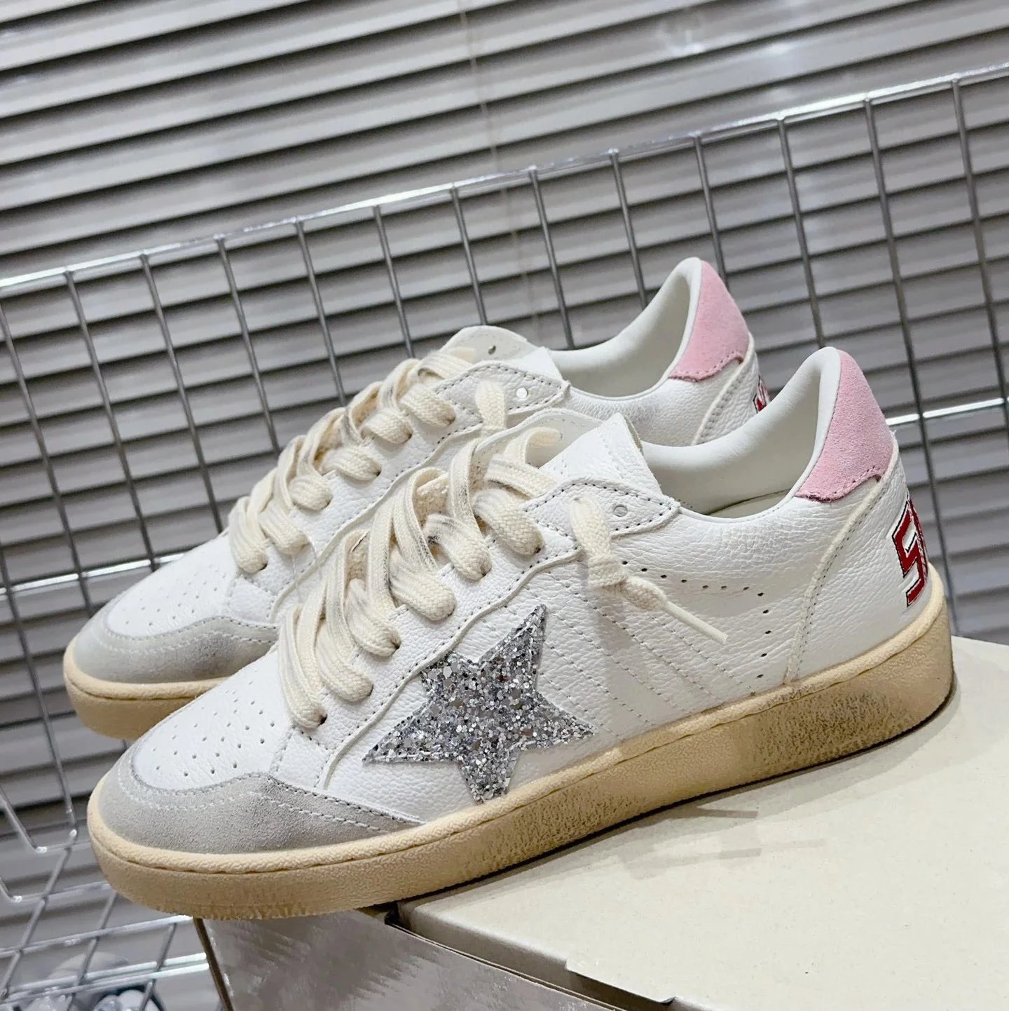 Golden Goose Sneakers Super-Star distressed star — Style 14