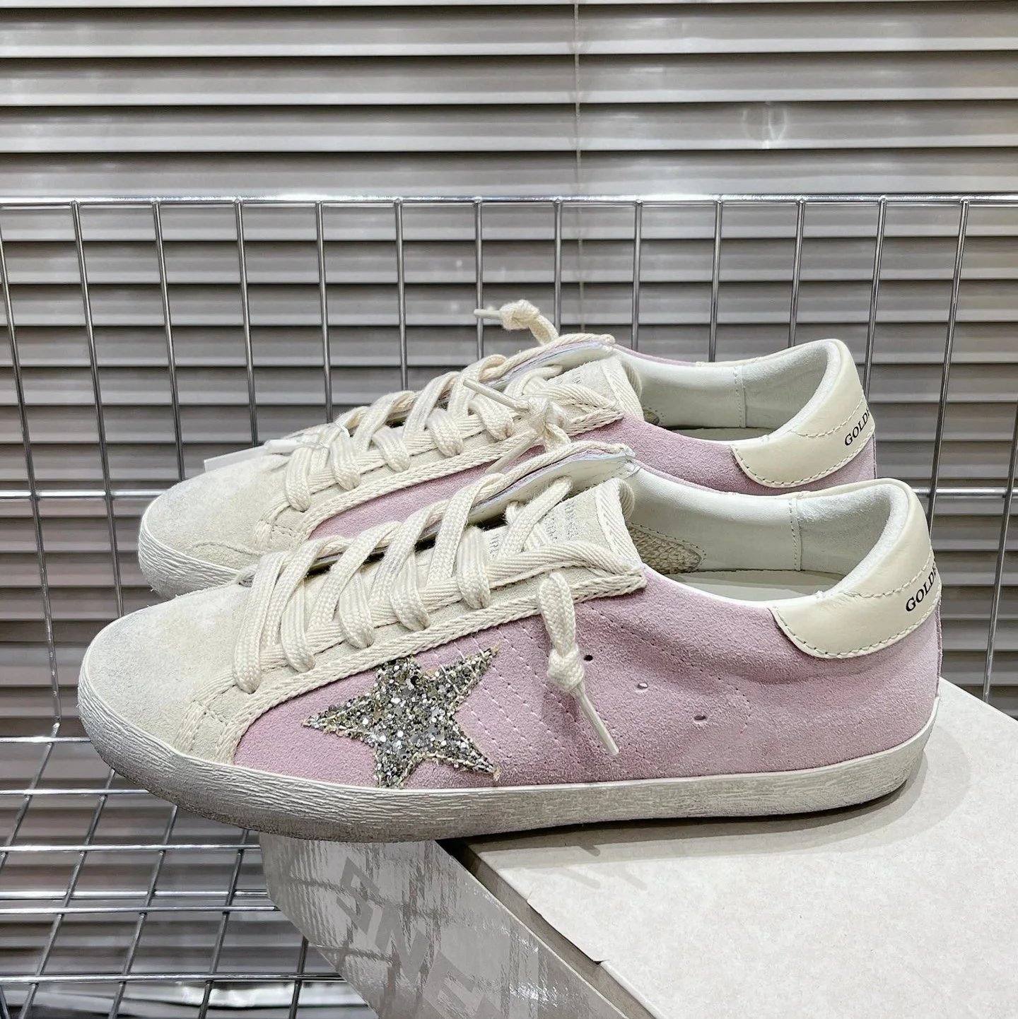 Golden Goose Sneakers Super-Star distressed star — Style 7