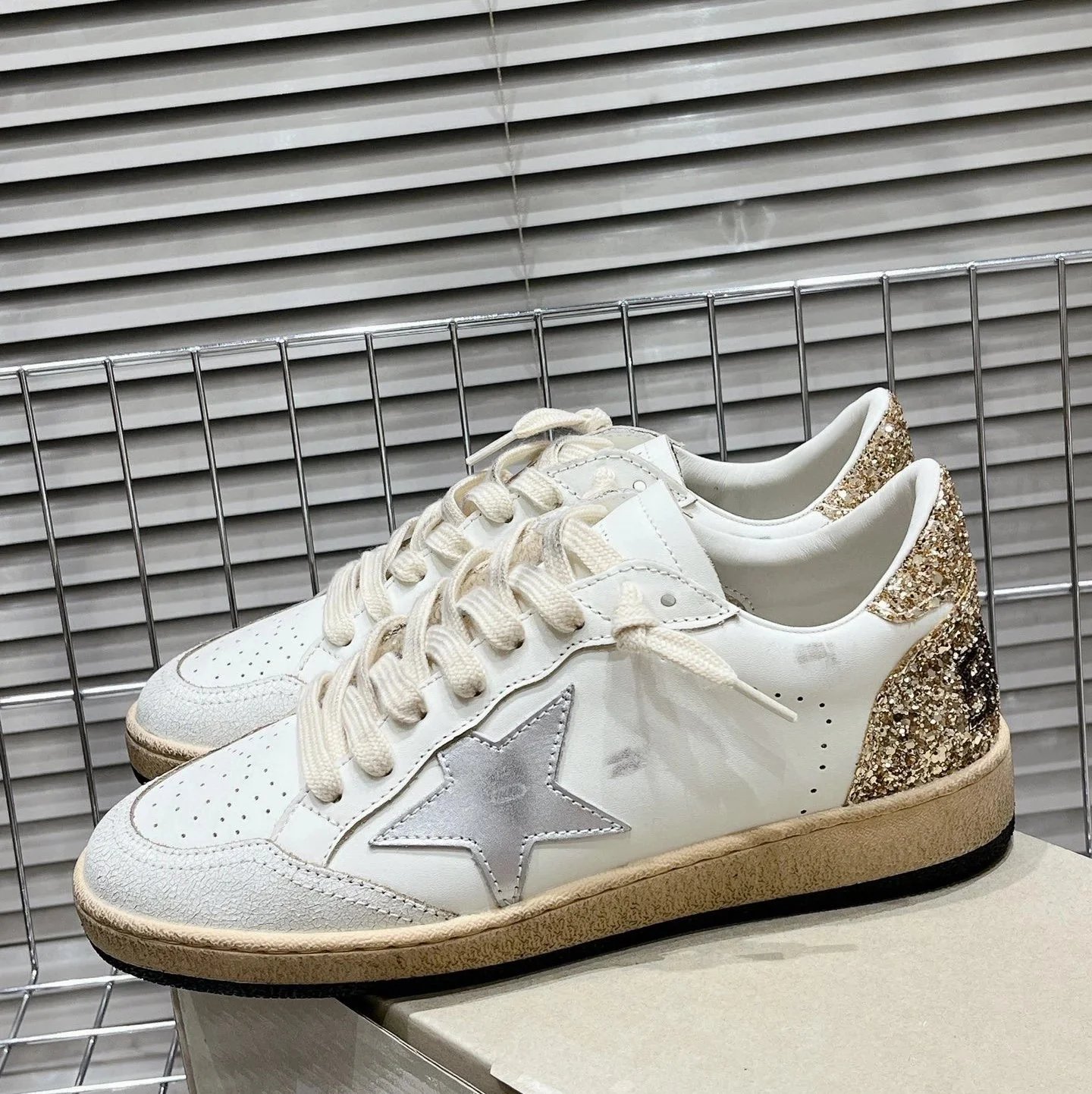 Golden Goose Sneakers Super-Star distressed star — Style 10 (Custom-made, no returns or exchanges)