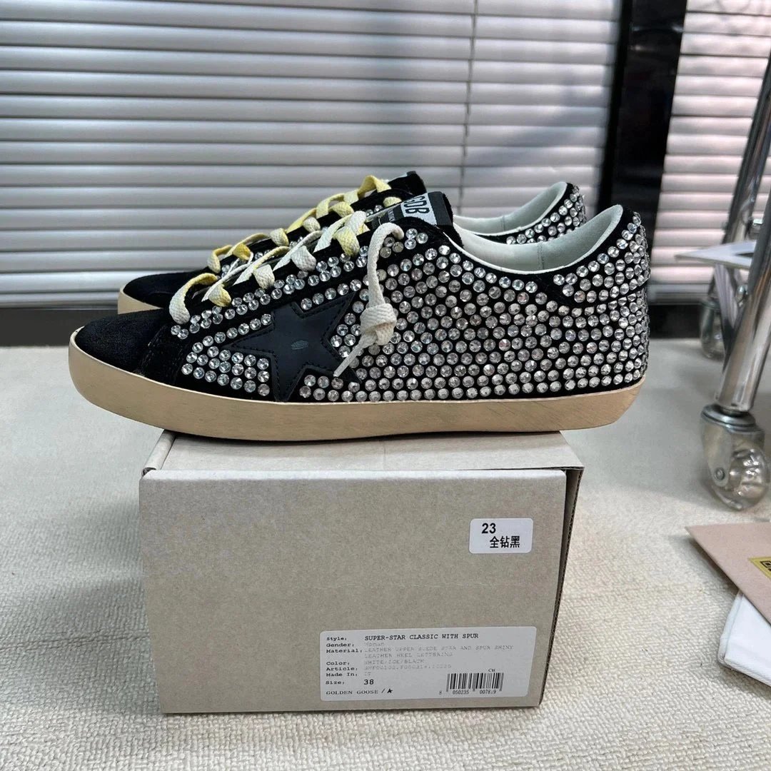 Golden Goose Sneakers Super-Star distressed star — Style 32