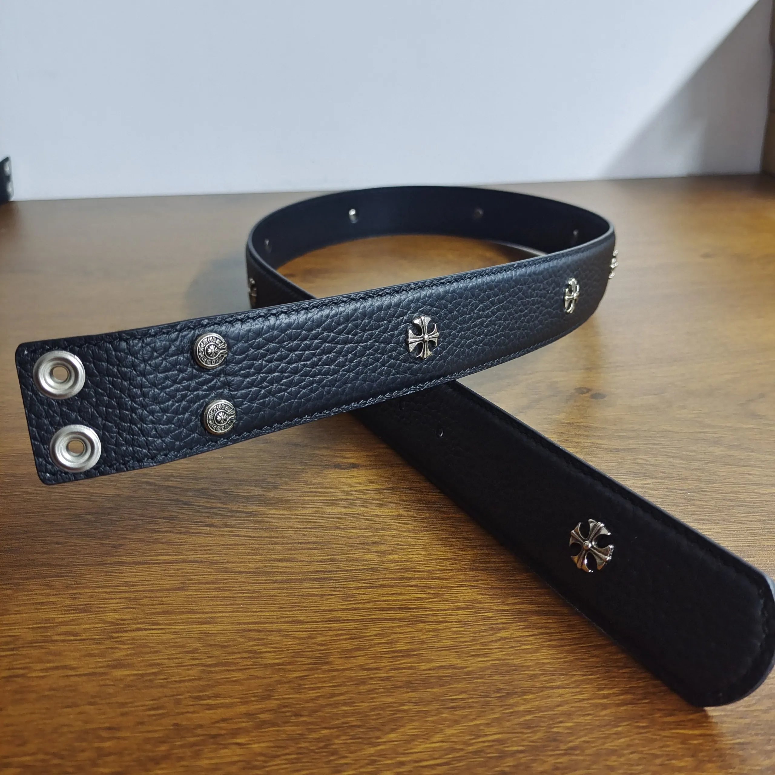 Double-sided cowhide leather with cross rivets