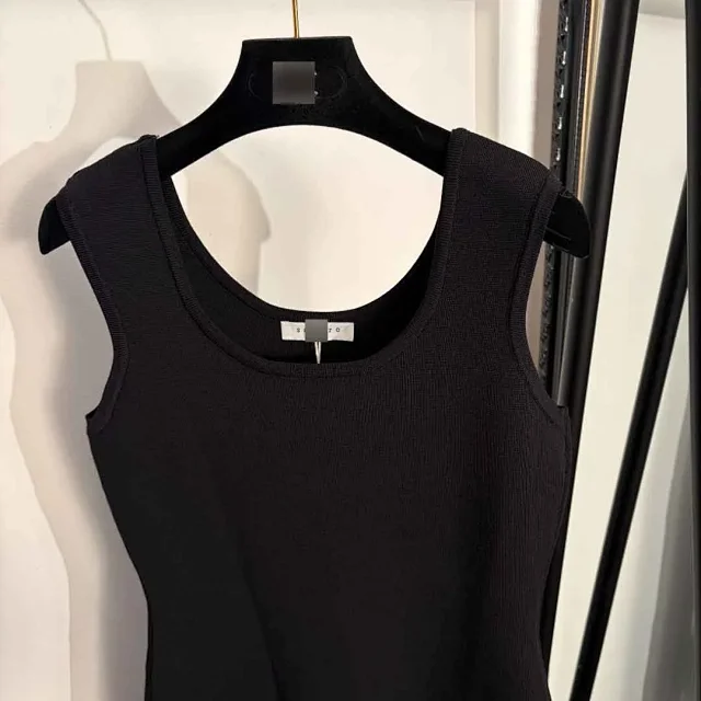 Unbranded Dresses Sleeveless Ribbed Knit Dress with Rhinestone Pleated Hem product detail image 4