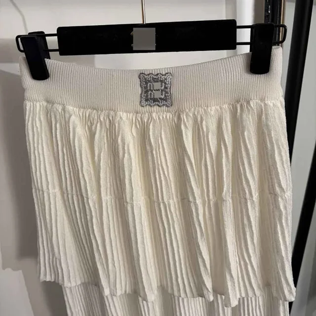 Miu Skirts Layered Pleated Midi Skirt product detail image 4