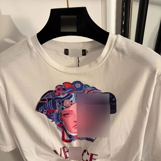 Versace T-Shirts Medusa Graphic Pinched-Waist T-Shirt product detail image 4
