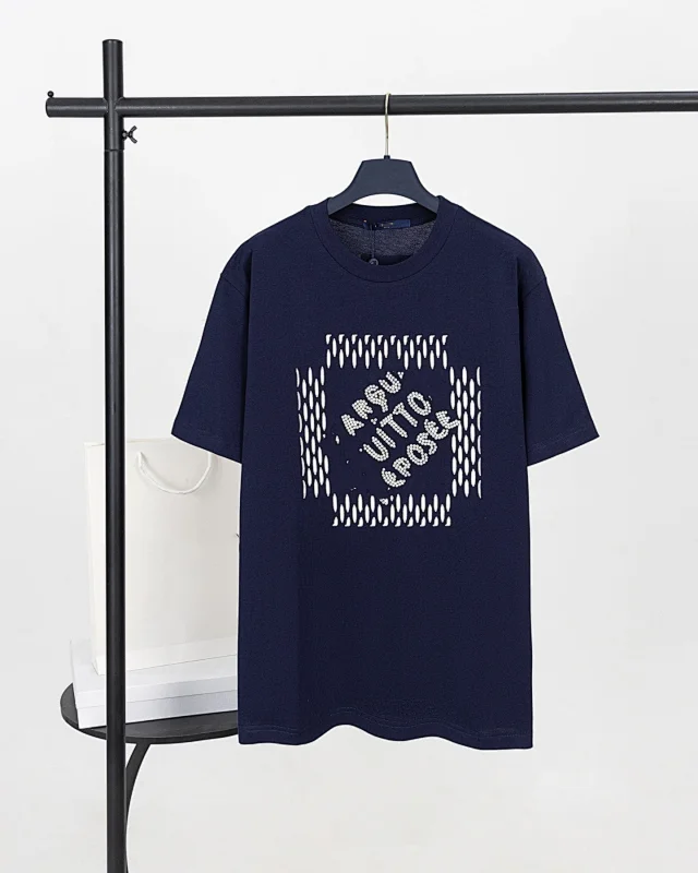 Louis Vuitton T-Shirts Short-Sleeve Graphic Print T-Shirt product detail image 10