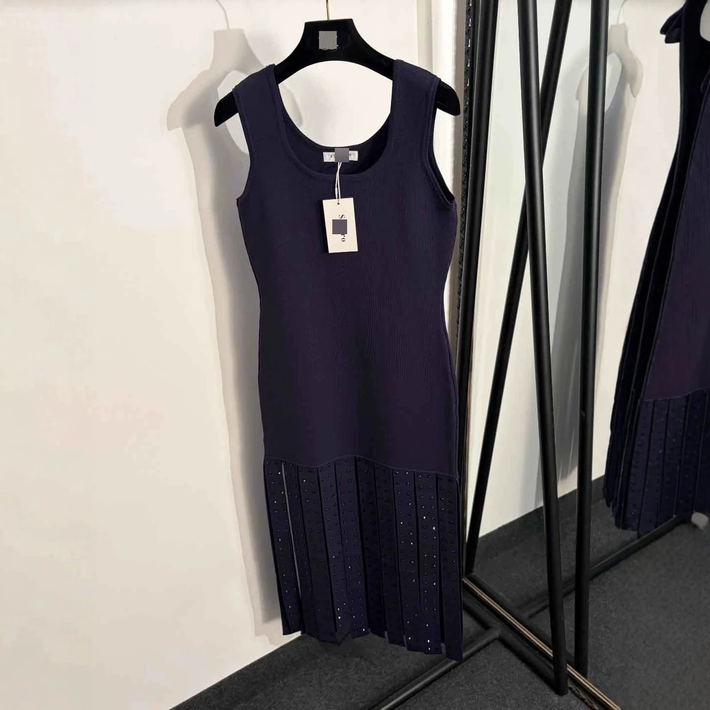 Unbranded Dresses Sleeveless Ribbed Knit Dress with Rhinestone Pleated Hem image 3
