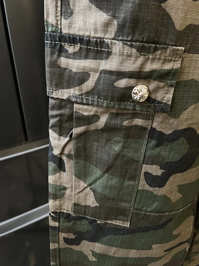 Chrome Hearts Trousers Camouflage multi-pocket cargo product detail image 9