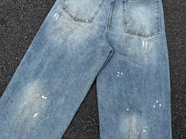 Acne Studios Jeans Distressed paint-splatter wide-leg product detail image 16