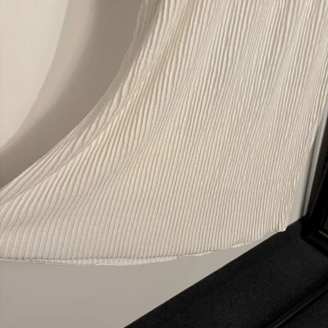 Miu Skirts Layered Pleated Midi Skirt product detail image 9