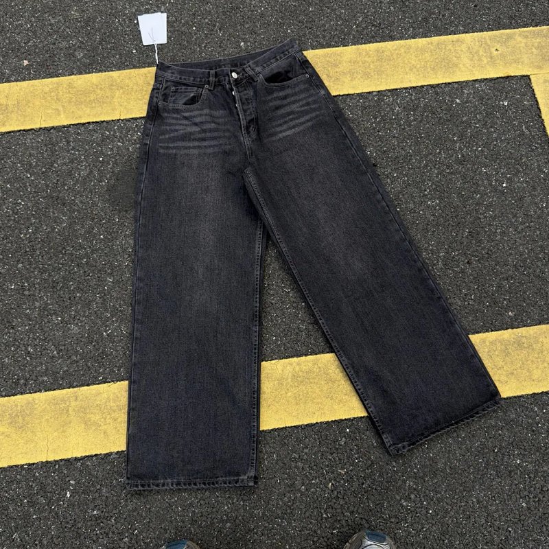 Wide-Leg Black Washed Jeans