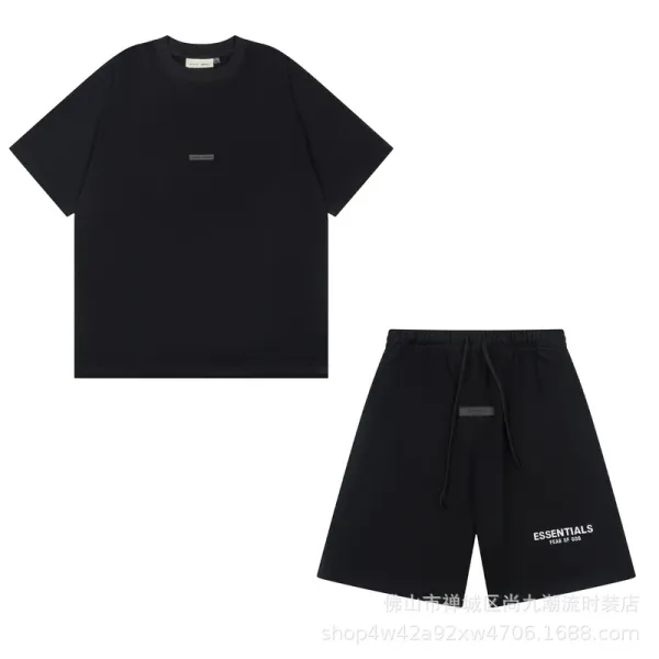 Fear of God Essentials Logo Print Heather Gray T-Shirt - 28