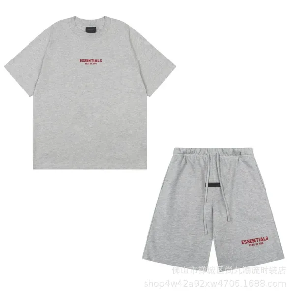 Fear of God Essentials Logo Print Heather Gray T-Shirt - 38