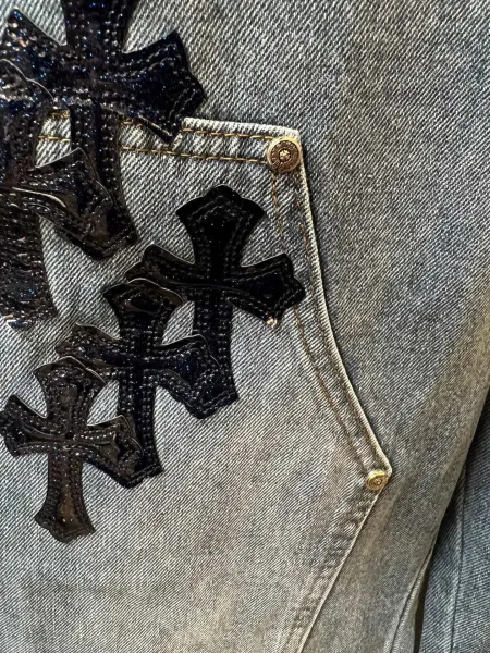 Chrome Hearts Cross-Embellished Cargo Jeans Light Wash - 18