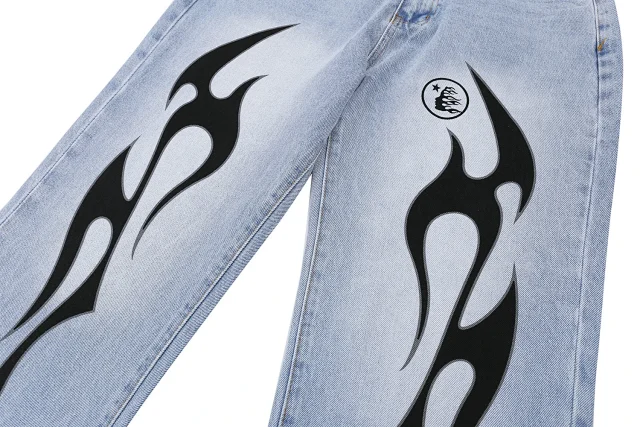 Hellstar Jeans Light-wash graphic-print product detail image 10