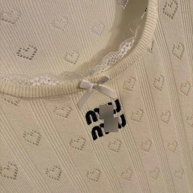 Miu Knitwear Short-Sleeve Heart Pointelle Knit Top with Bow Detail product detail image 7