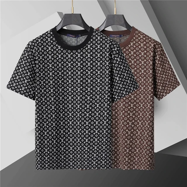 Louis Vuitton T-Shirts Short-Sleeve Crew-Neck Logo-Print T-Shirt product detail image 2