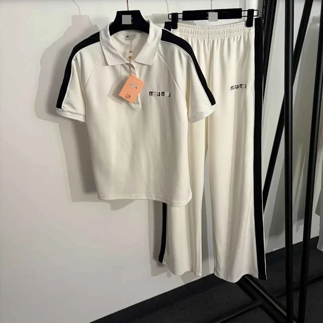 Miu Tracksuits Short-Sleeve Polo and Elastic-Waist Wide-Leg Pants with Contrast Side Stripes product detail image 2