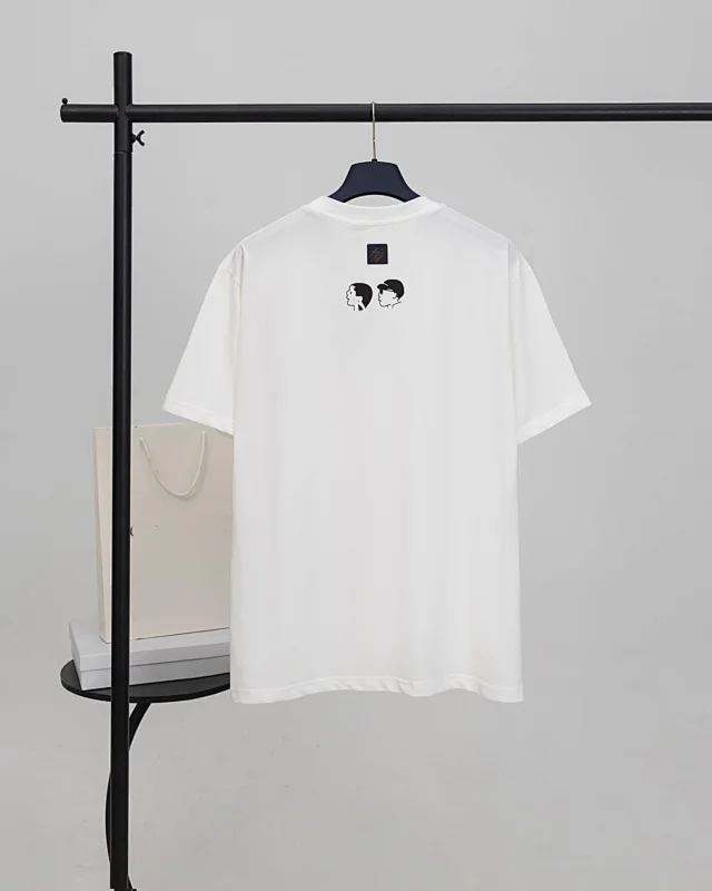 Louis Vuitton T-Shirts Short-Sleeve Graphic Print T-Shirt product detail image 44