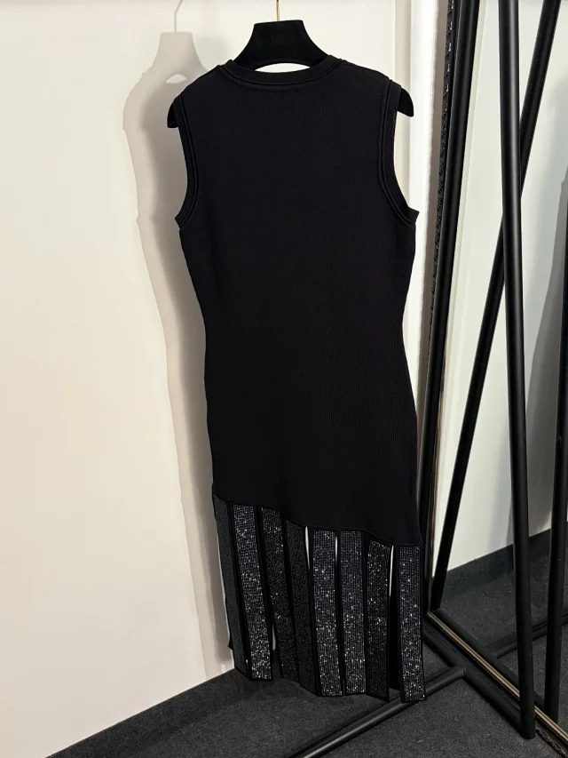 Unbranded Dresses Sleeveless Knit Dress with Rhinestone Fringe Hem product detail image 3