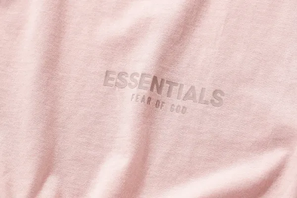 Fear of God Essentials Bold Logo Black T-Shirt - 17