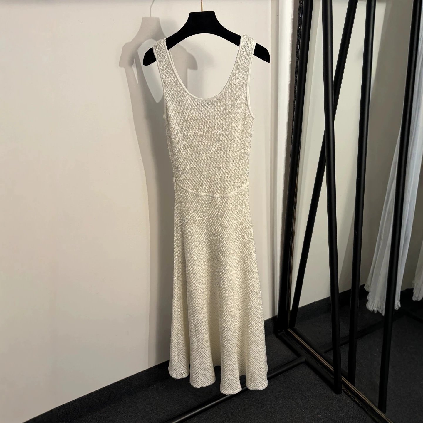 Unbranded Dresses Sleeveless Scoop-Neck Sequin Knit Maxi Dress image 3
