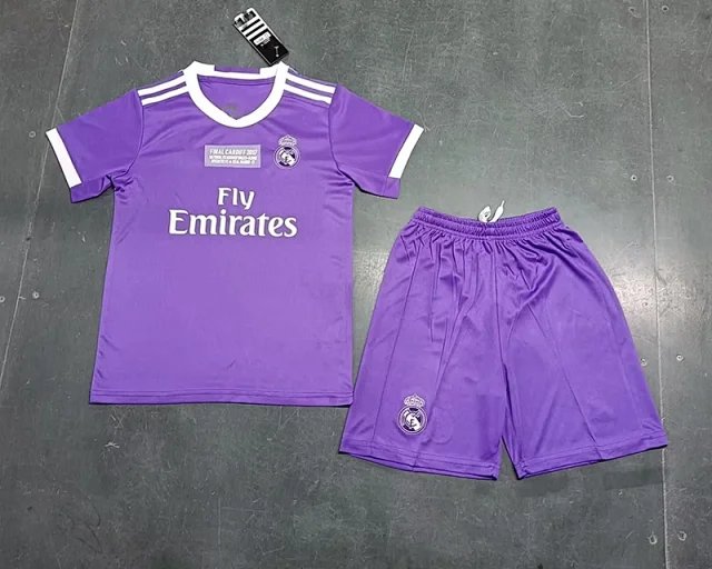 Real Madrid Football Jerseys Kids Jersey and Shorts Set product detail image 20