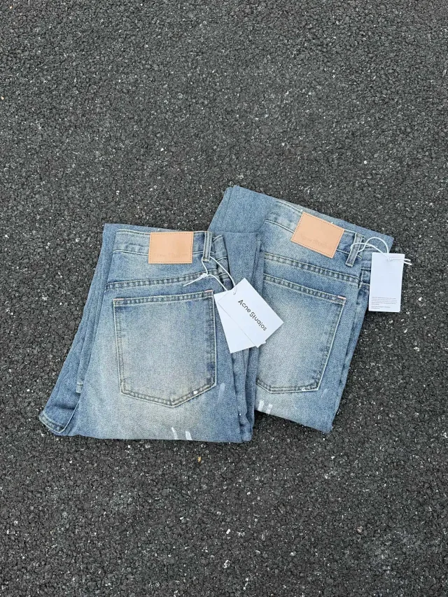 Acne Studios Jeans Distressed paint-splatter wide-leg product detail image 10