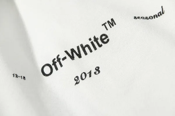 Off-White Diagonal Arrow Print Black Shorts - 33
