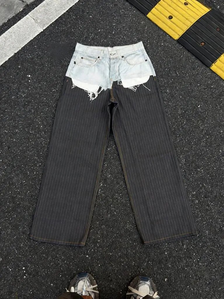 Unbranded Jeans Loose-fit printed with button details product image