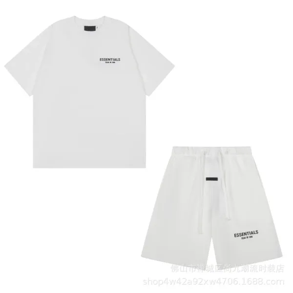 Fear of God Essentials Logo Print Heather Gray T-Shirt - 10