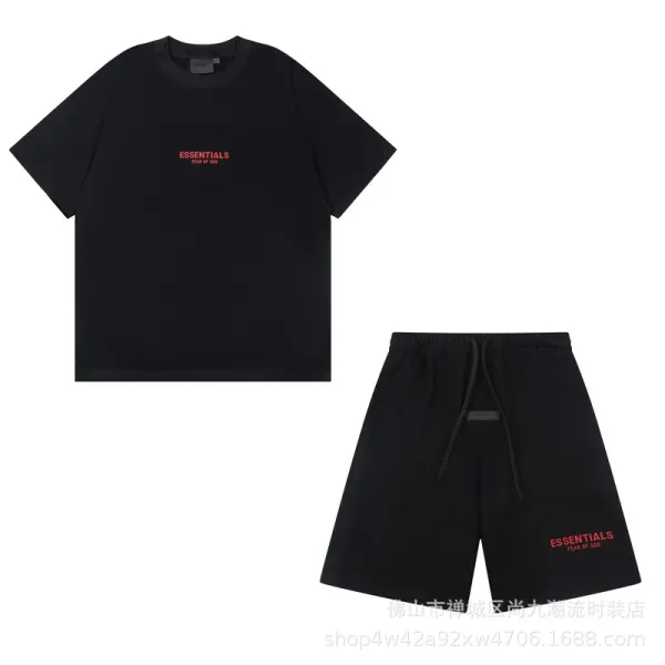 Fear of God Essentials Logo Print Heather Gray T-Shirt - 32