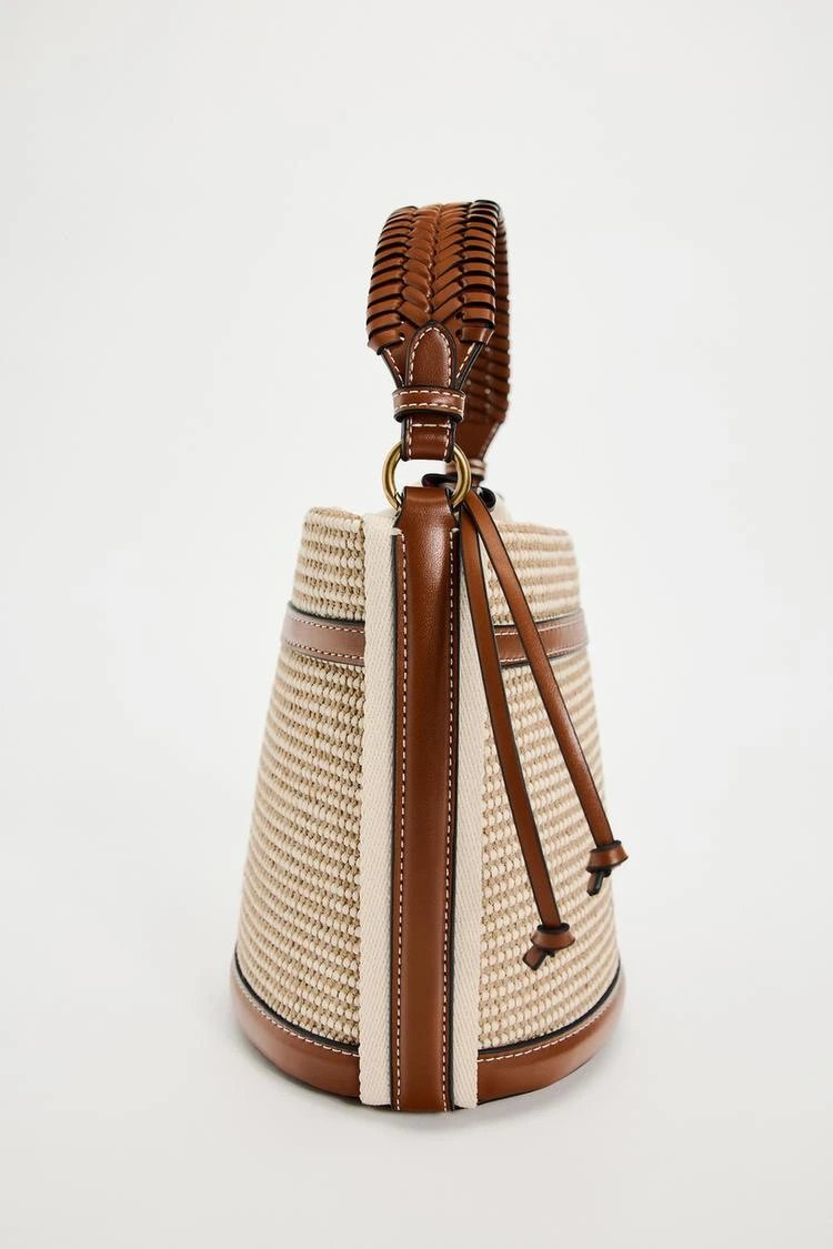 Bottega Veneta Bucket Bag Brown Leather with Contrast Stitching Handbags - 5