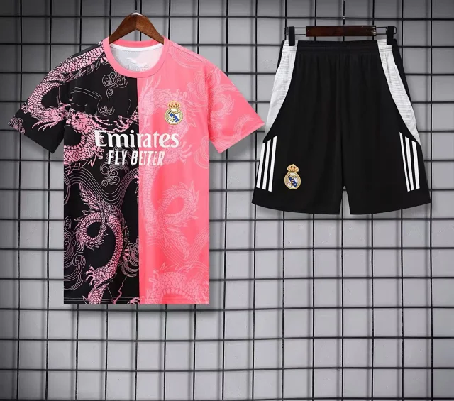 Real Madrid Tracksuits Short-Sleeve Football Training Shirt and Shorts Set product detail image 22