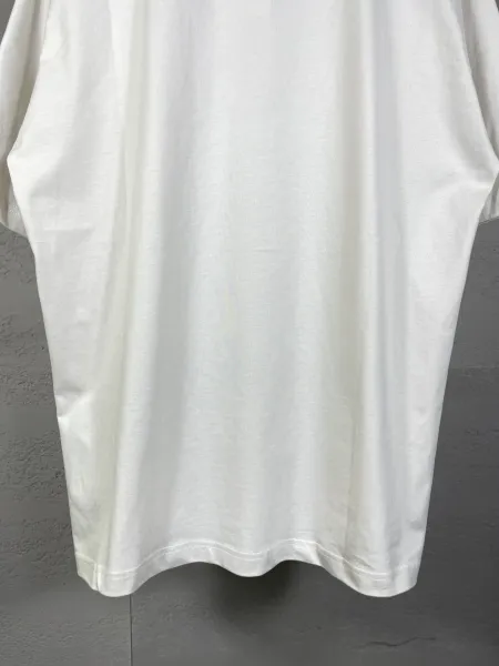 Design Ewhon x Lenciaga White Oversized Graphic T-Shirt T-Shirts - 6