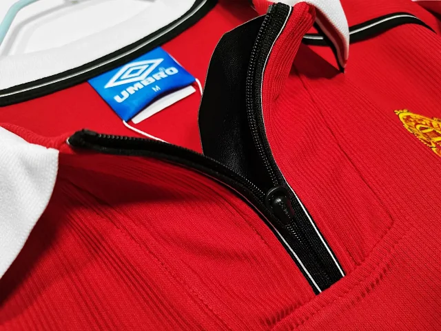 Manchester United Football Jerseys 1998–99 Home Retro product detail image 10