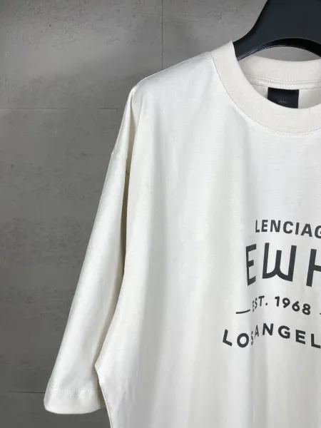 Design Ewhon x Lenciaga White Oversized Graphic T-Shirt T-Shirts - 4