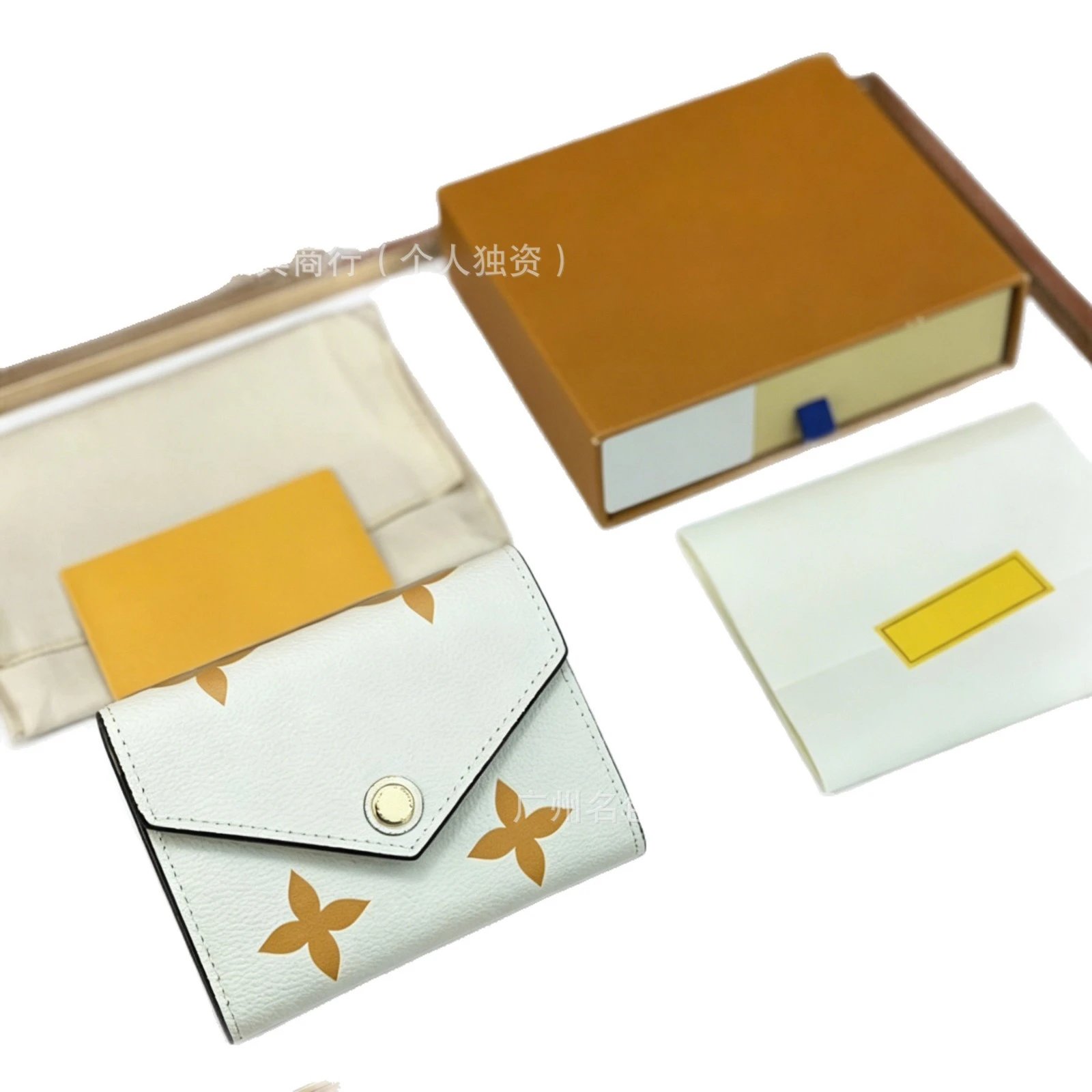 Unbranded Wallets & Card Holders Long snap-flap wallet with floral print image 5