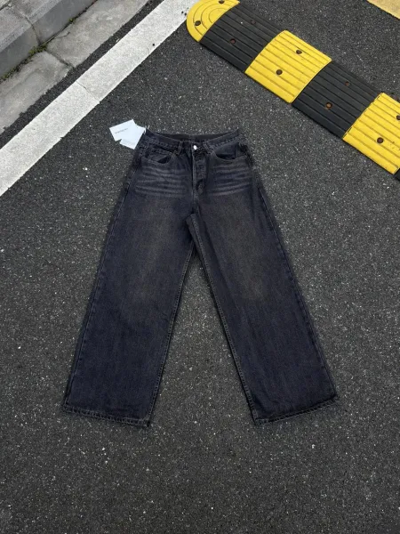 Design Black Wide-Leg Jeans with Contrasting Stitching Jeans - 7