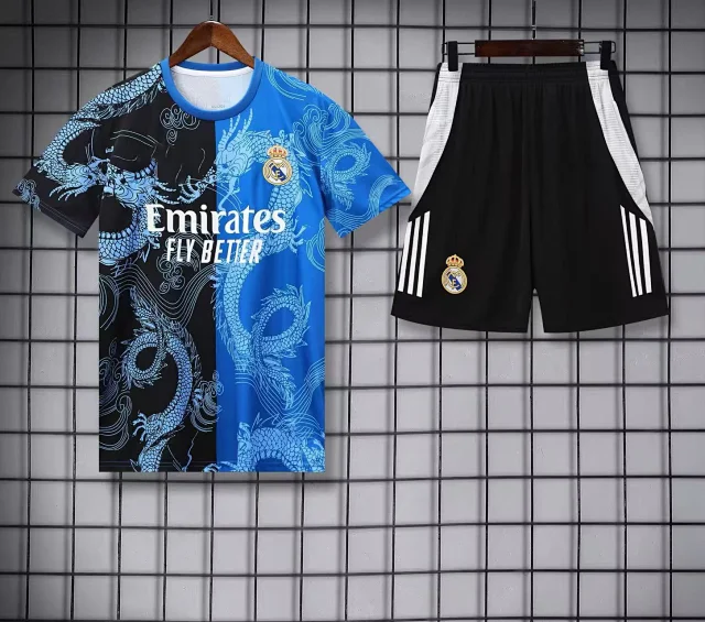 Real Madrid Tracksuits Short-Sleeve Football Training Shirt and Shorts Set product detail image 20
