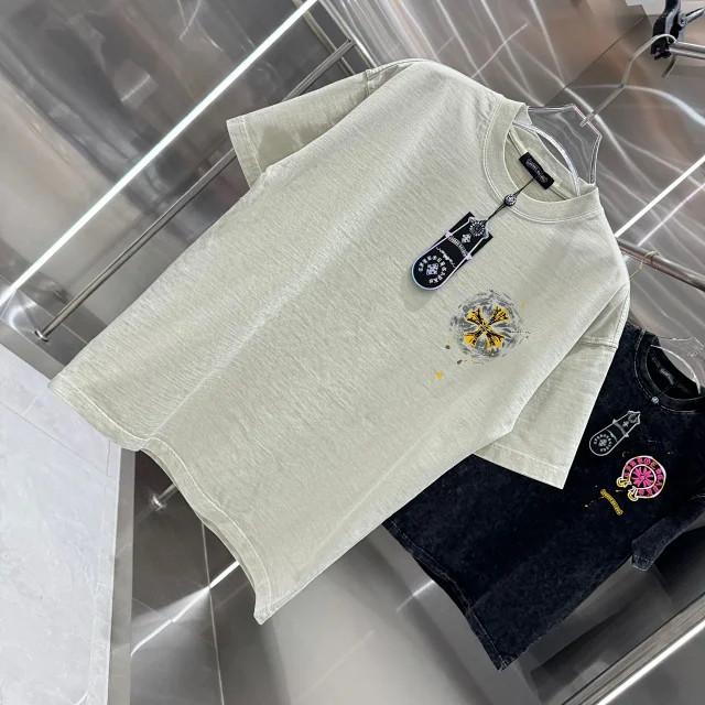 Chrome Hearts T-Shirts Oversized crewneck T-shirt with cross graphic print product detail image 5
