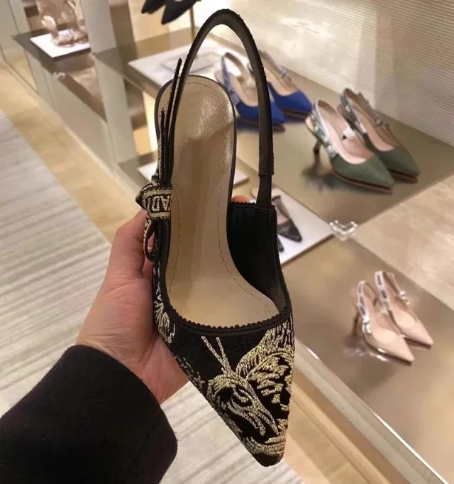 Dior High Heels J'Adior embroidered pointed-toe slingback pumps product detail image 12