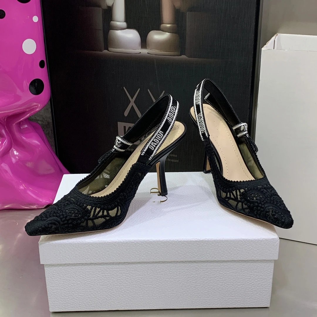 Black 9.5cm