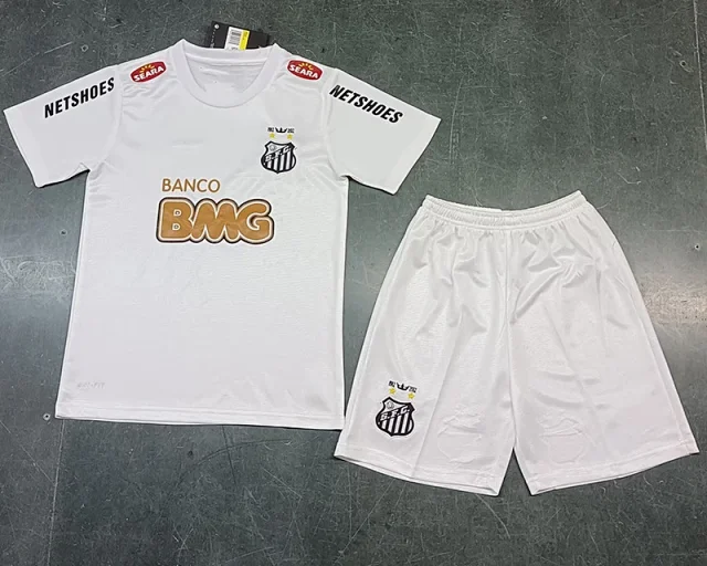 Real Madrid Football Jerseys Kids Jersey and Shorts Set product detail image 15