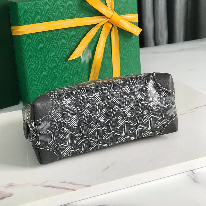 Goyard Saint-Louis Pouch Yellow Leather Clutches - 17