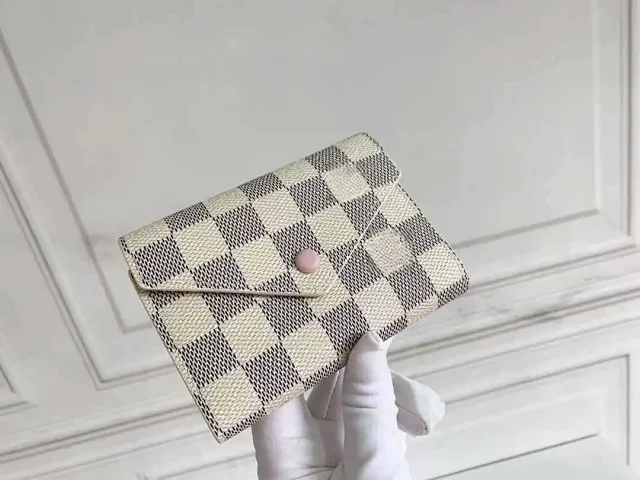 Unbranded Wallets & Card Holders Envelope flap snap wallet with checkerboard pattern product detail image 9