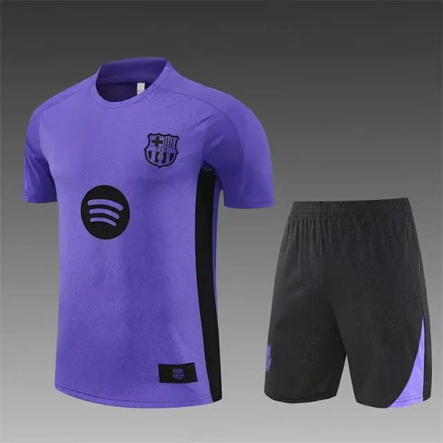 Real Madrid Matching Sets Short-Sleeve Football Jersey and Shorts Set product detail image 12
