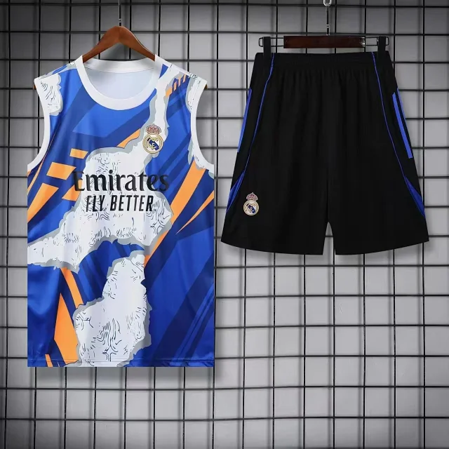 Real Madrid Matching Sets Football shirt and shorts set product detail image 4